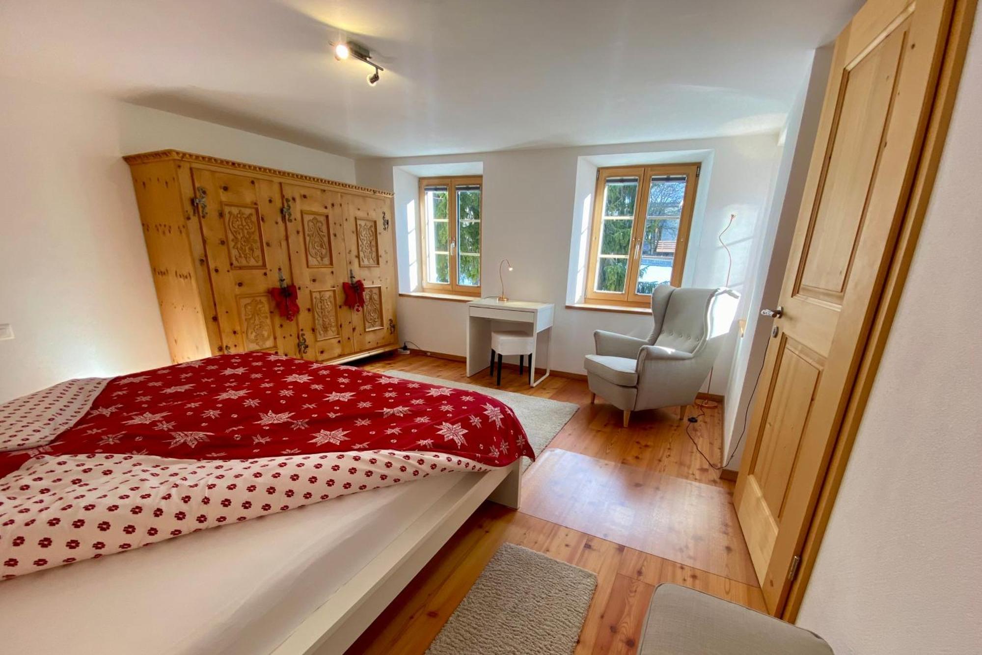 Appartamento Engadin Holidays Ch - Chasa 32 In Guarda Esterno foto