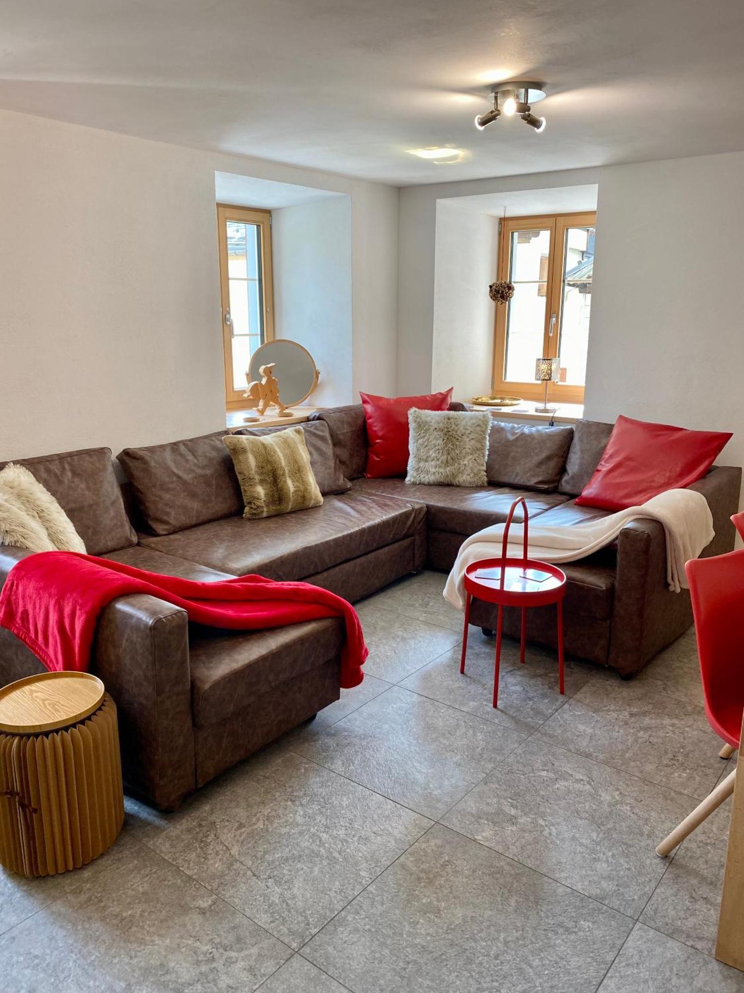 Appartamento Engadin Holidays Ch - Chasa 32 In Guarda Esterno foto