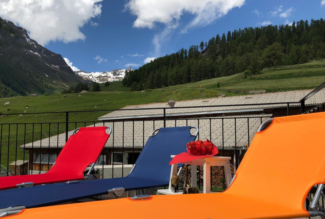 Appartamento Engadin Holidays Ch - Chasa 32 In Guarda Esterno foto