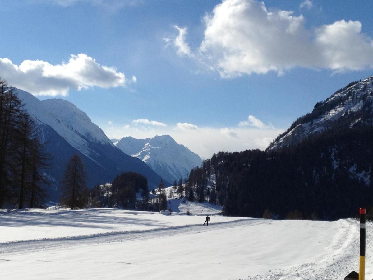 Appartamento Engadin Holidays Ch - Chasa 32 In Guarda Esterno foto