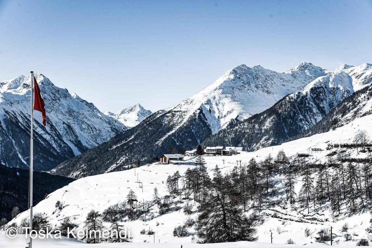 Appartamento Engadin Holidays Ch - Chasa 32 In Guarda Esterno foto